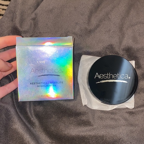 🌷4 piece Brand new Makeup bundle! - Picture 2 of 9